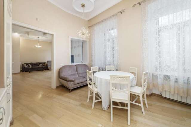 Апартаменты Granat Cafe Luxury Apartment Одесса-9
